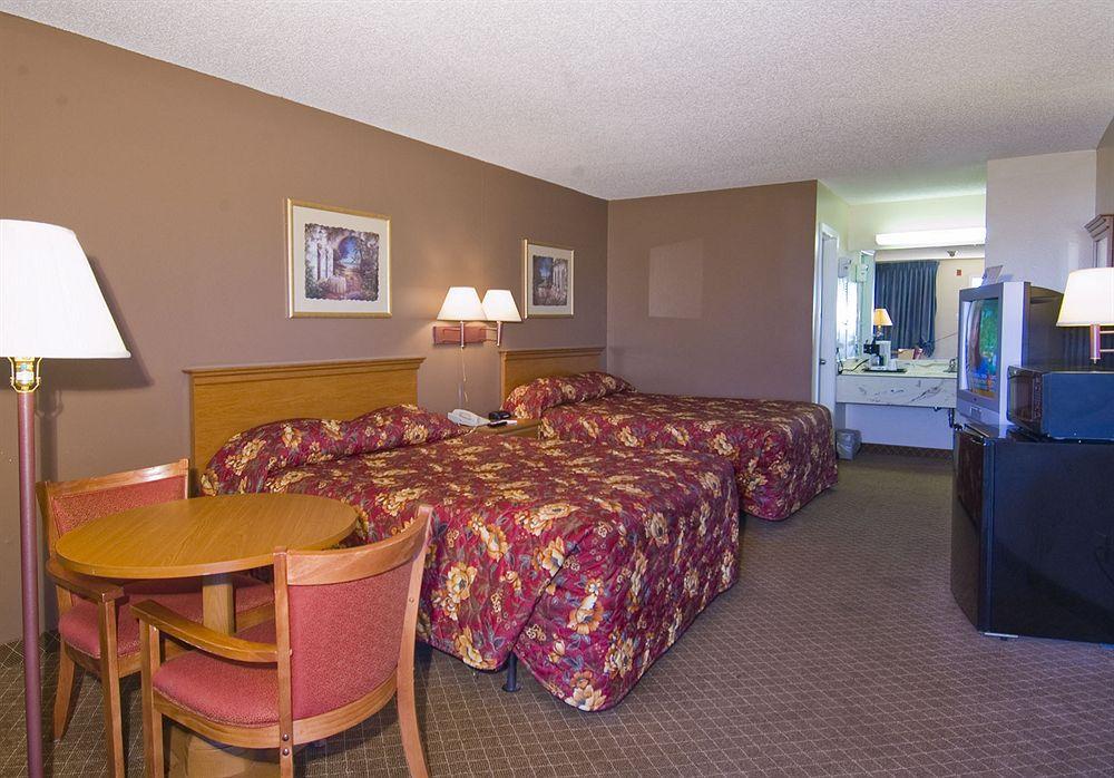 Rodeway Inn Alexandria Eksteriør bilde